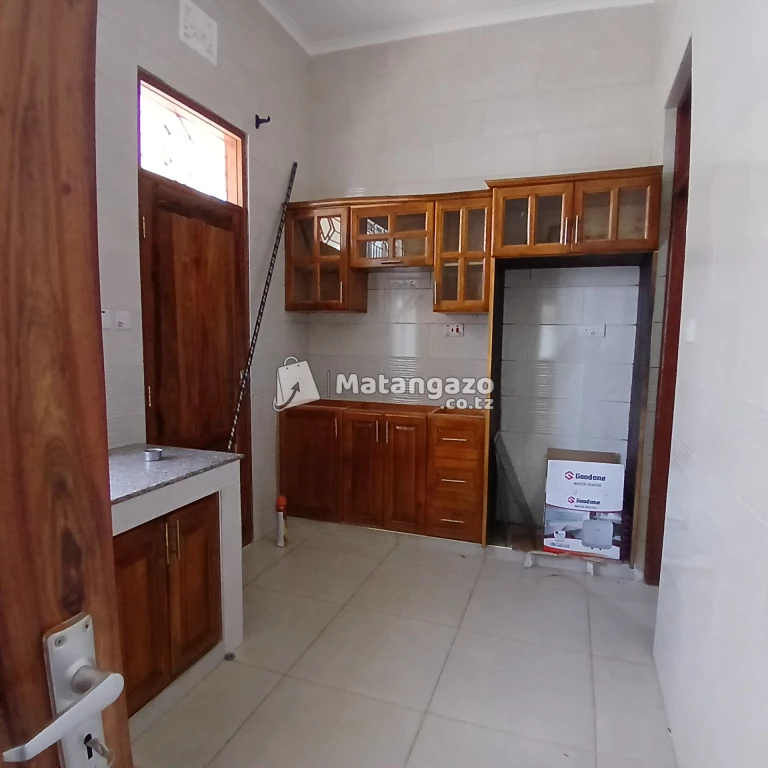 5BEDROOM HOUSE FOR RENT AT GOMBA ESTATES-NDURUMA