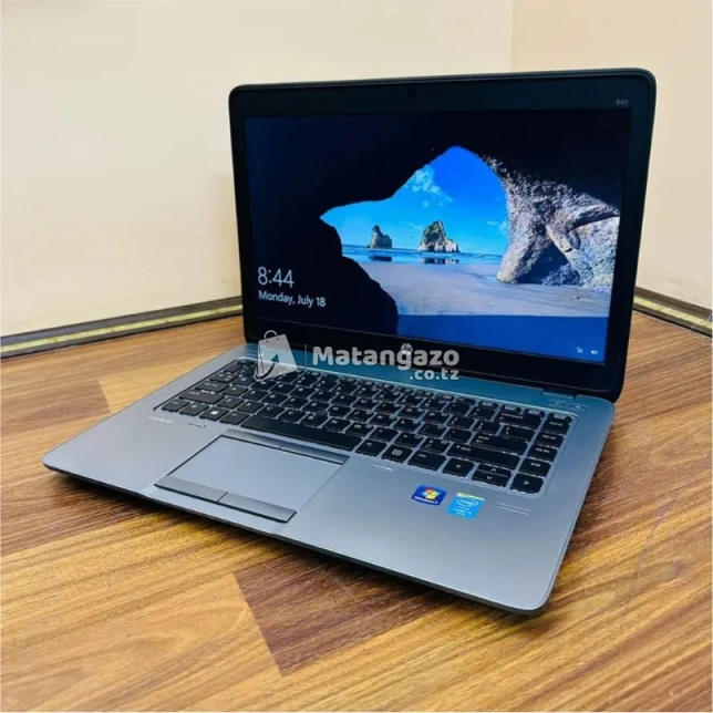 Refurbished  HP HP EliteBook 840-G2-L3Z76UT  8 GB RAM 500 GB HDD