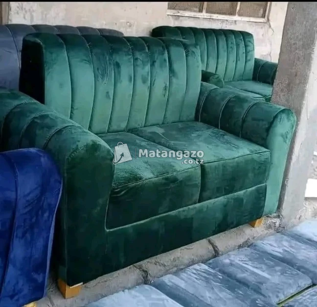 sofa mpyaa  kabisa