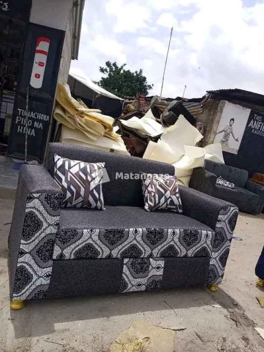 sofa mpyaa kabisa