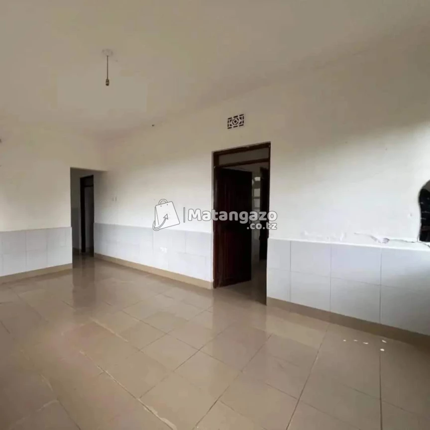 3BEDROOM HOUSE FOR RENT IN NJIRO