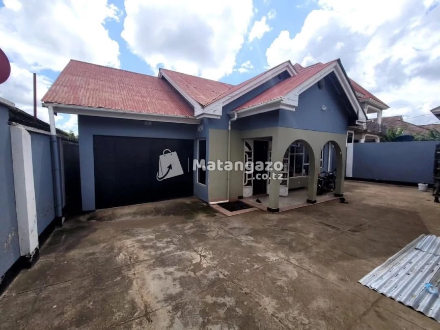 4BEDROOM HOUSE FOR RENT IN NJIRO-ARUSHA-TANZANIA
