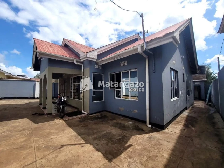 4BEDROOM HOUSE FOR RENT IN NJIRO-ARUSHA-TANZANIA