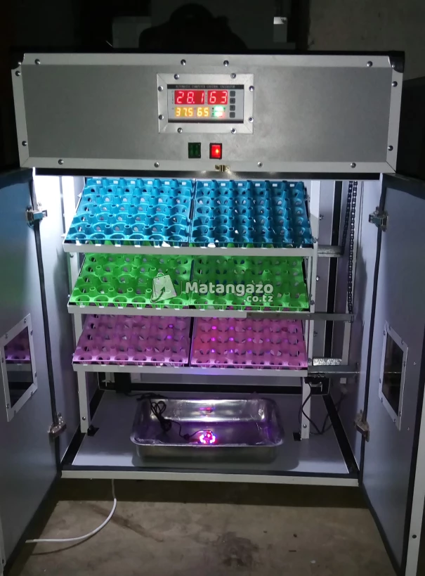 Wauzaji wa Mashine za kutotolesha mayai/egg incubators for sale in tanzania