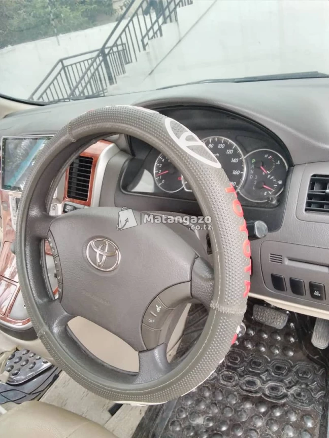Toyota Alphard 2024 White