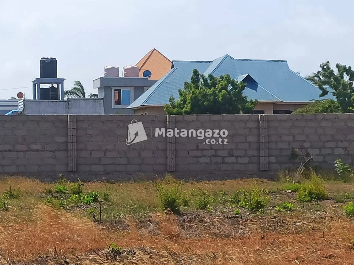 Kiwanja kinauzwa kigamboni 8.5M