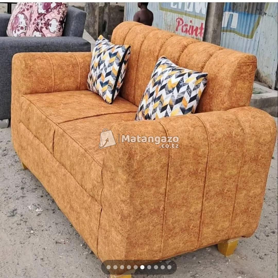 Sofa mpyaa  Bei 170k Usafir bure  Whasup 0789 949 098