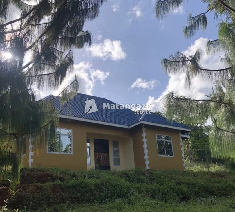 4 bedrooms house for sale in Lushoto Town