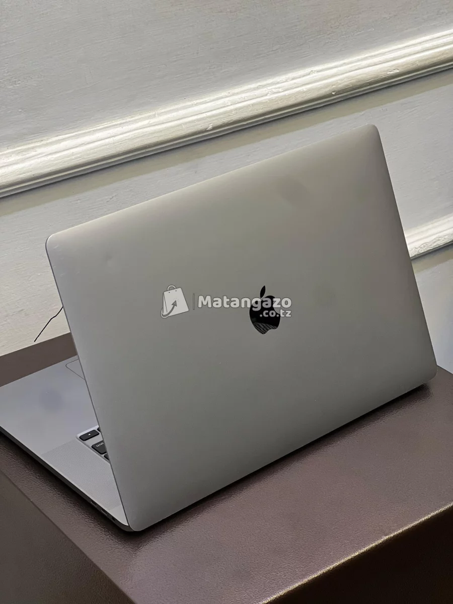 Refurbished Apple Apple MacBook Pro 12 GB RAM 512 GB SSD