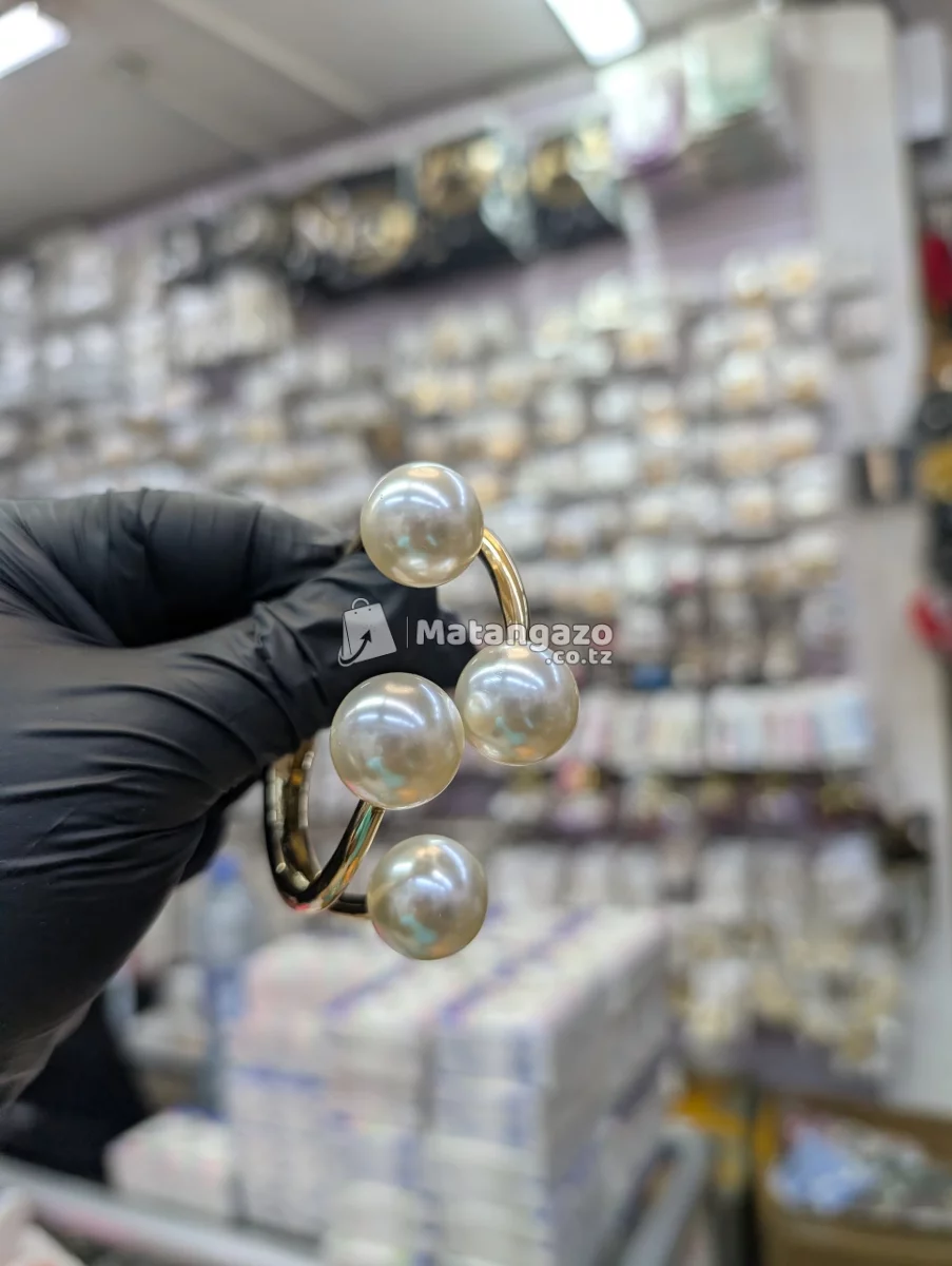 Premium Earrings & Bangles