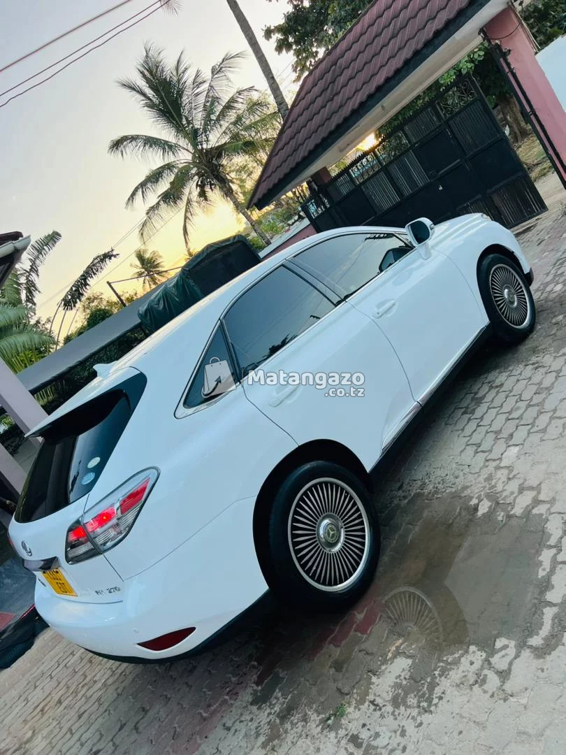 Toyota Harrier 2025 White