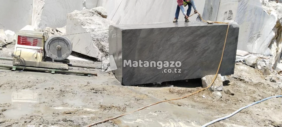 BLACK GRANITE BLOCKS