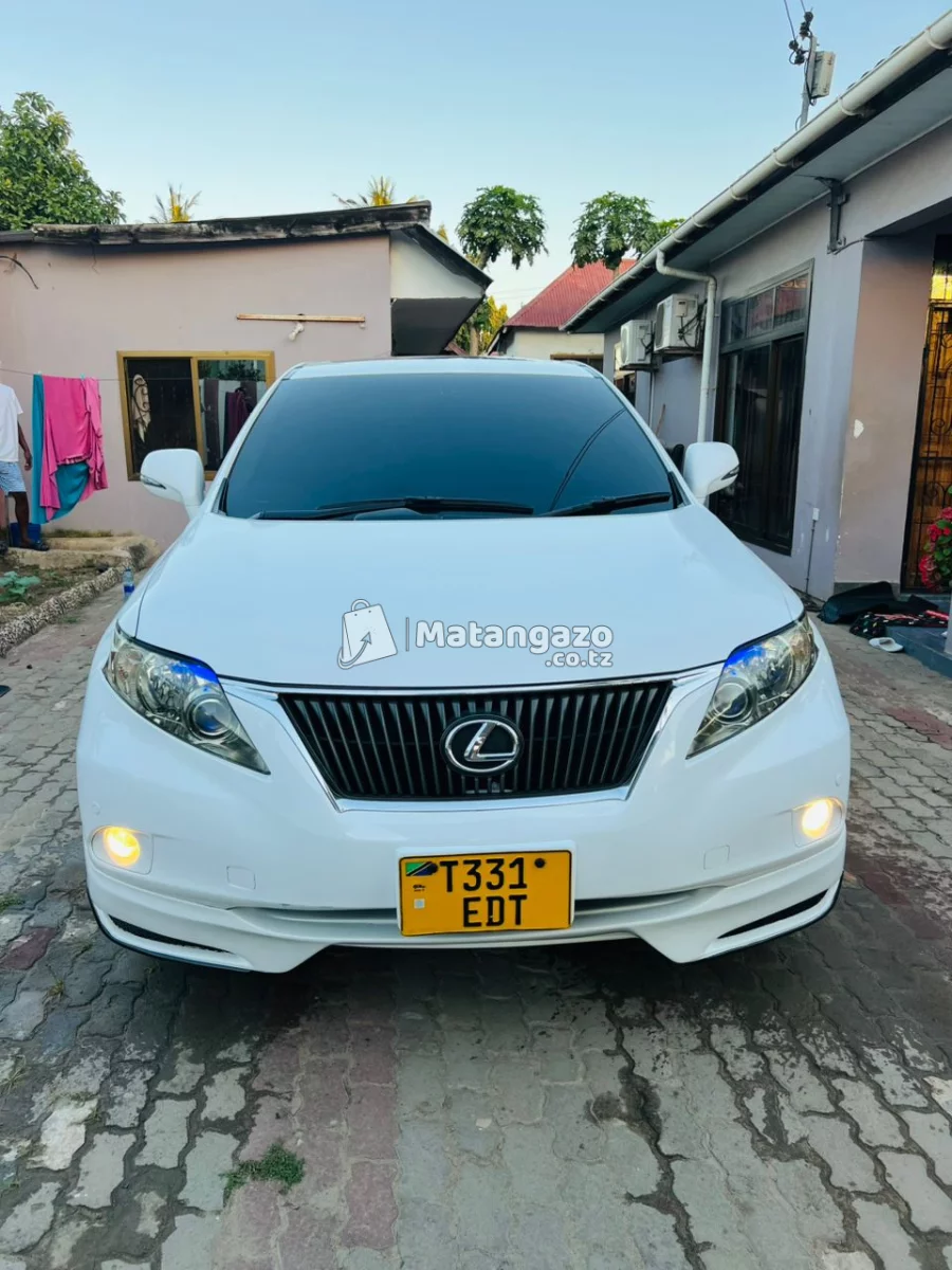 Toyota Harrier 2025 White