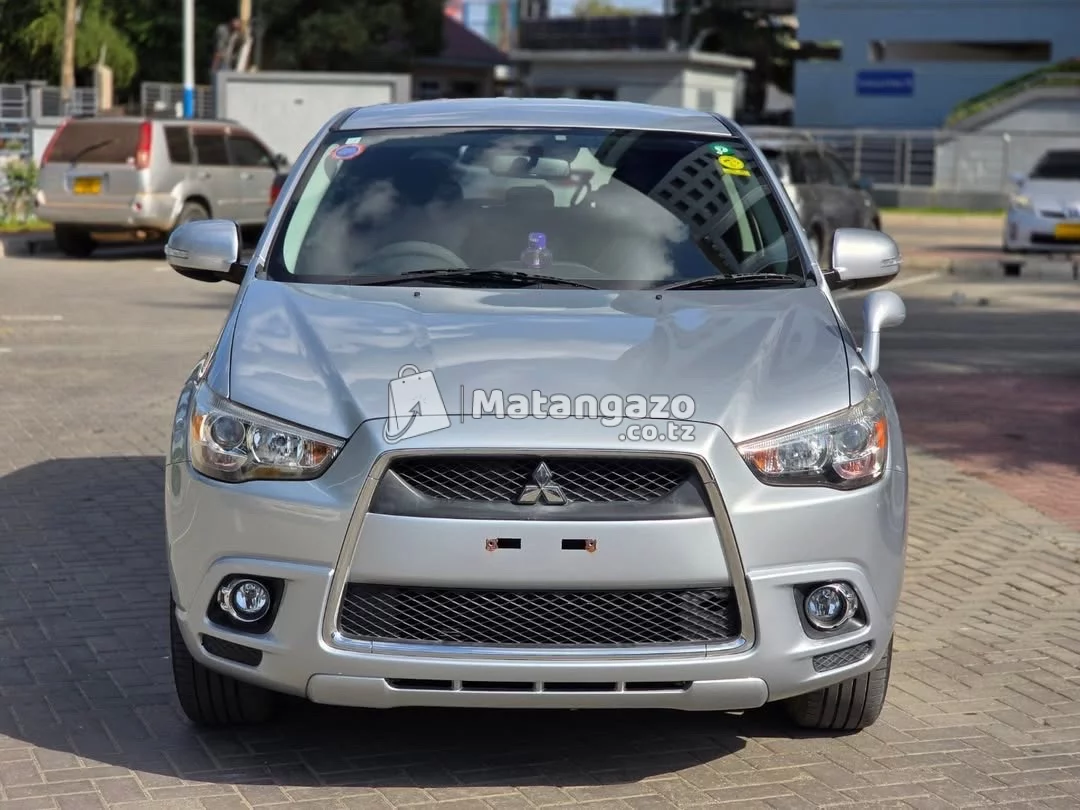 Mitsubishi RVR 2011 Silver