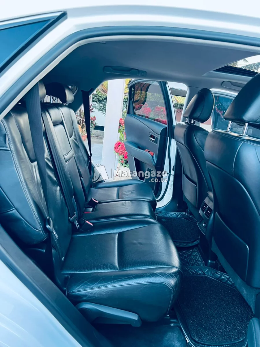 Toyota Harrier 2025 White