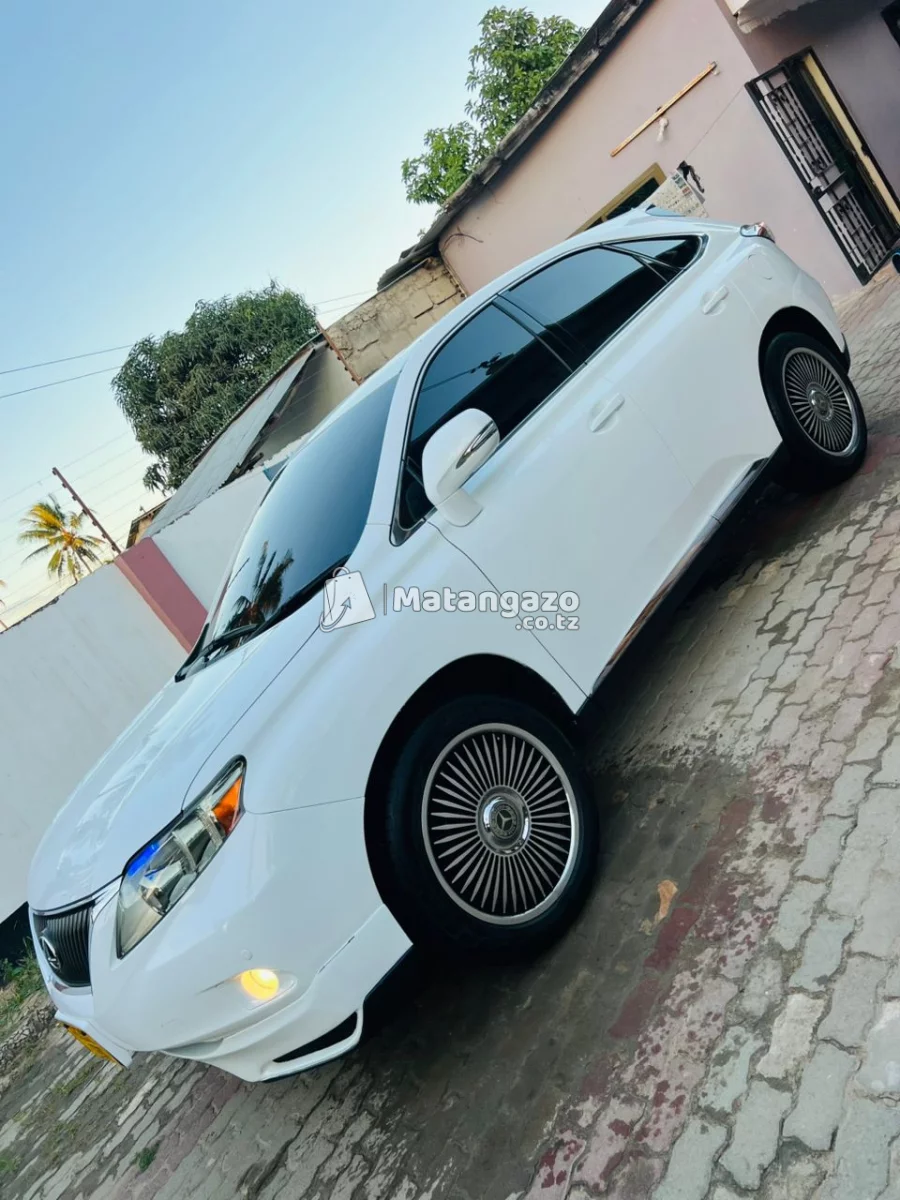 Toyota Harrier 2025 White