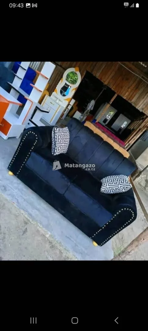 Sofa mpyaa  Bei 170k Usafir bure  Whasup 0789 949 098