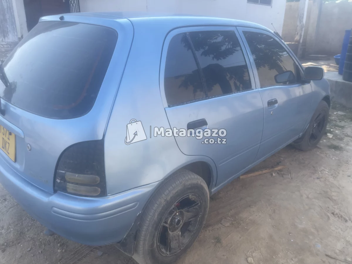 Toyota Starlet 1984 Blue