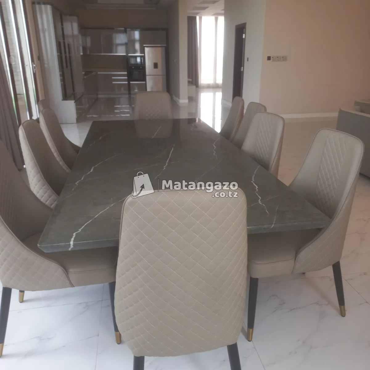 Luxury Apartment  For Rent