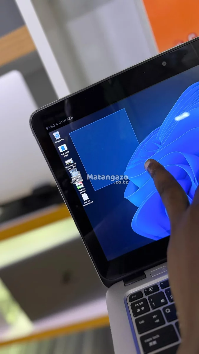 Refurbished HP HP EliteBook 820 G3 8 GB RAM 256 GB SSD