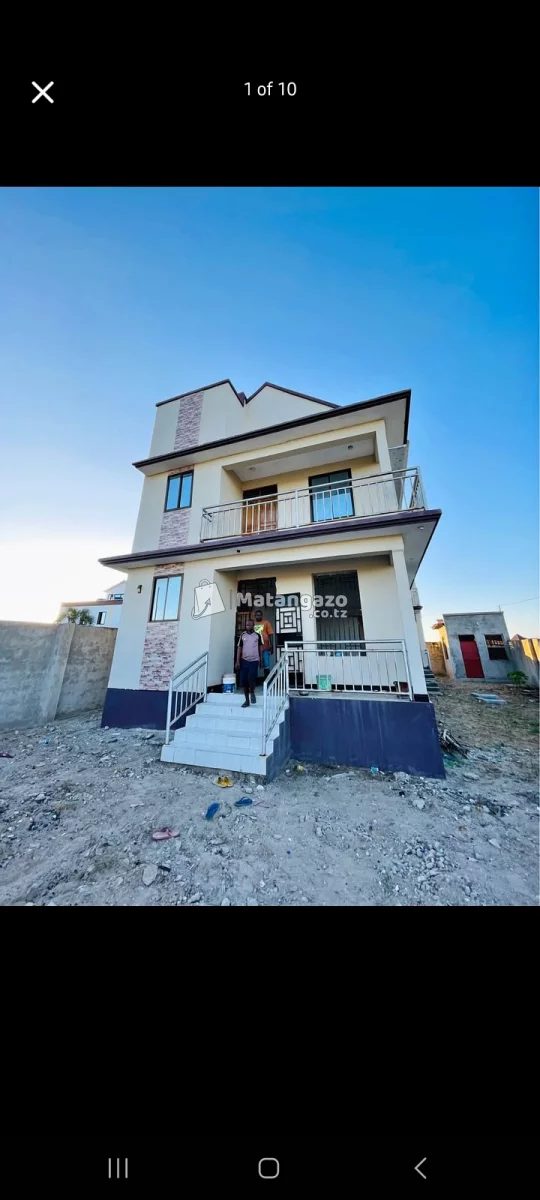 Gorofa linauzwa kigamboni 300M