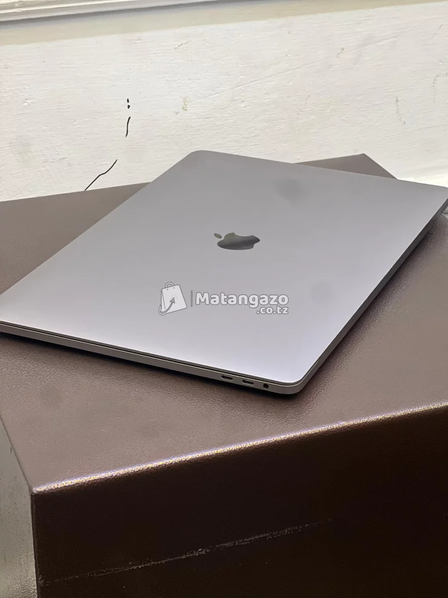 Refurbished Apple Apple MacBook Pro 12 GB RAM 512 GB SSD