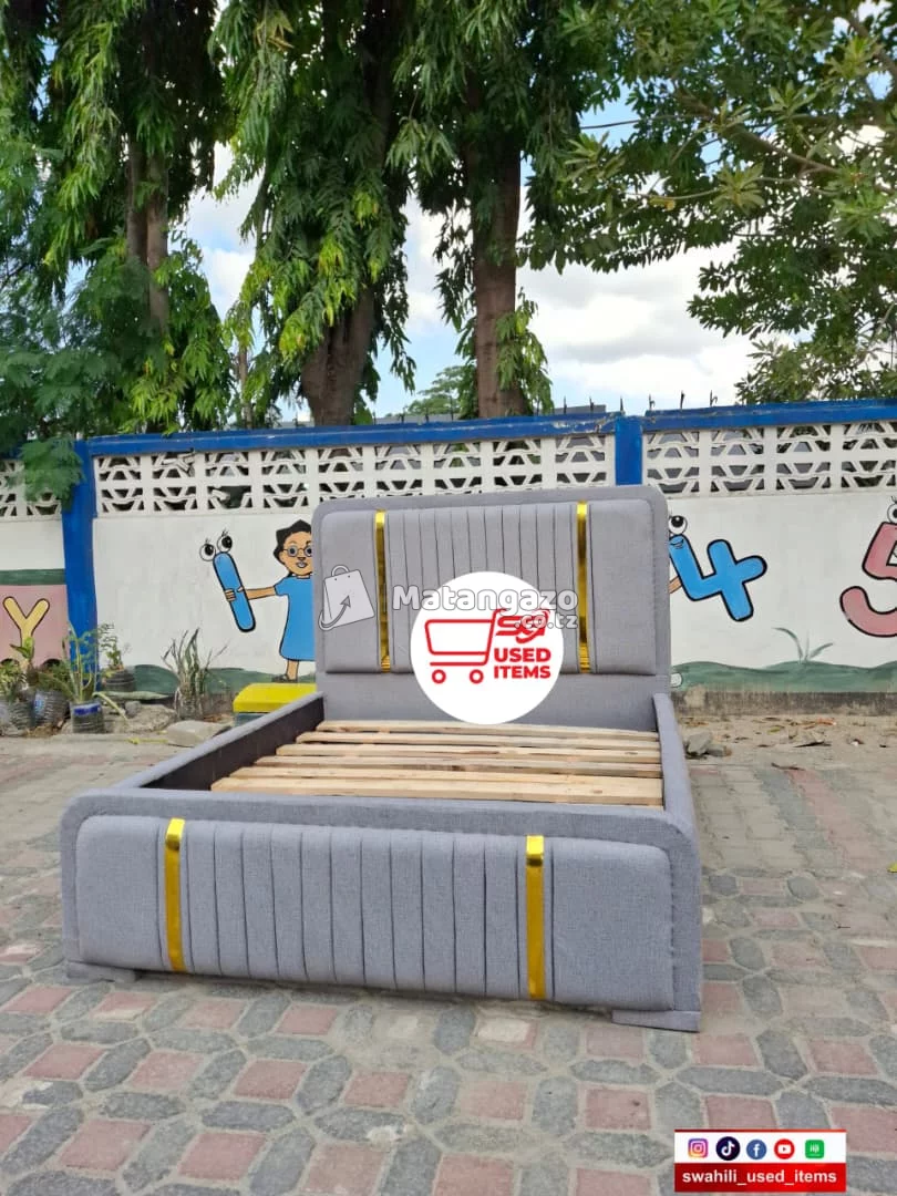 Bedsofa kali sana mpya 5*6