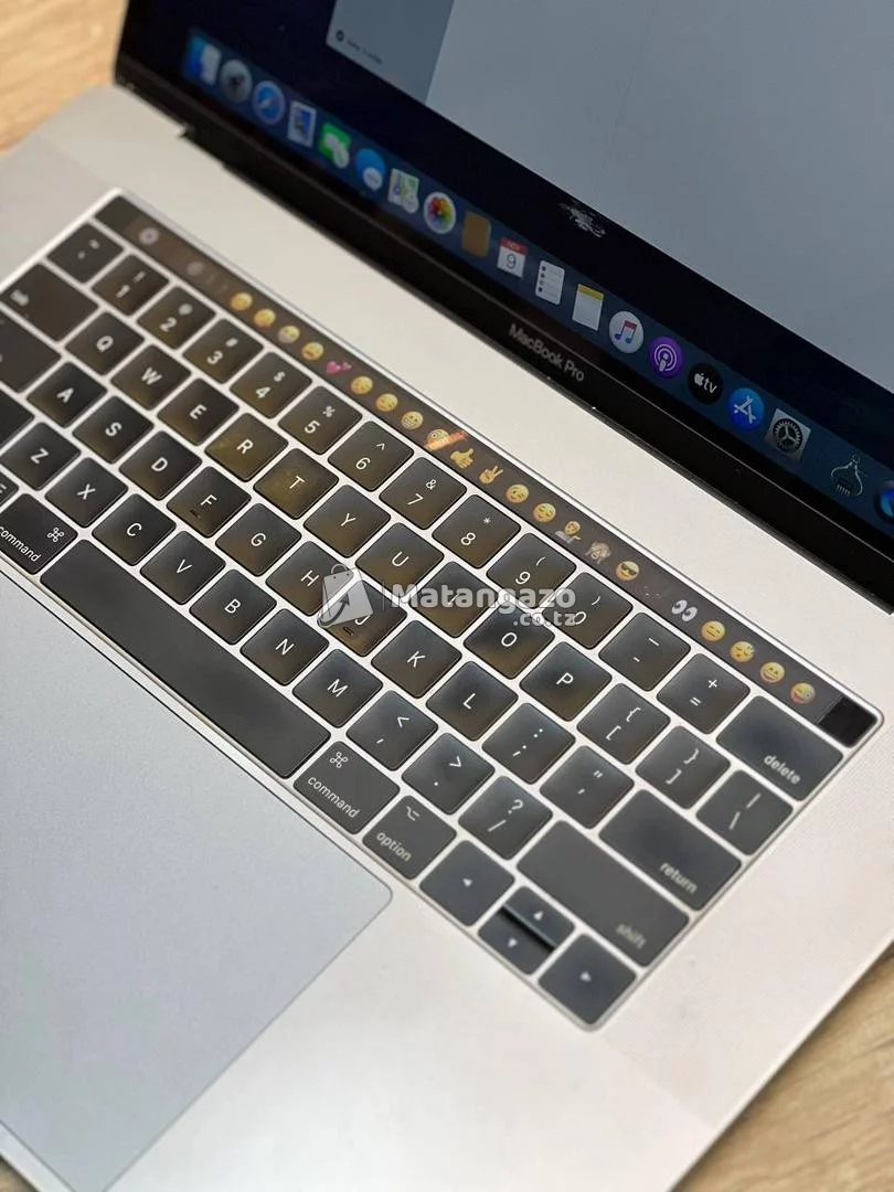 Refurbished Apple Apple MacBook Pro 12 GB RAM 512 GB SSD